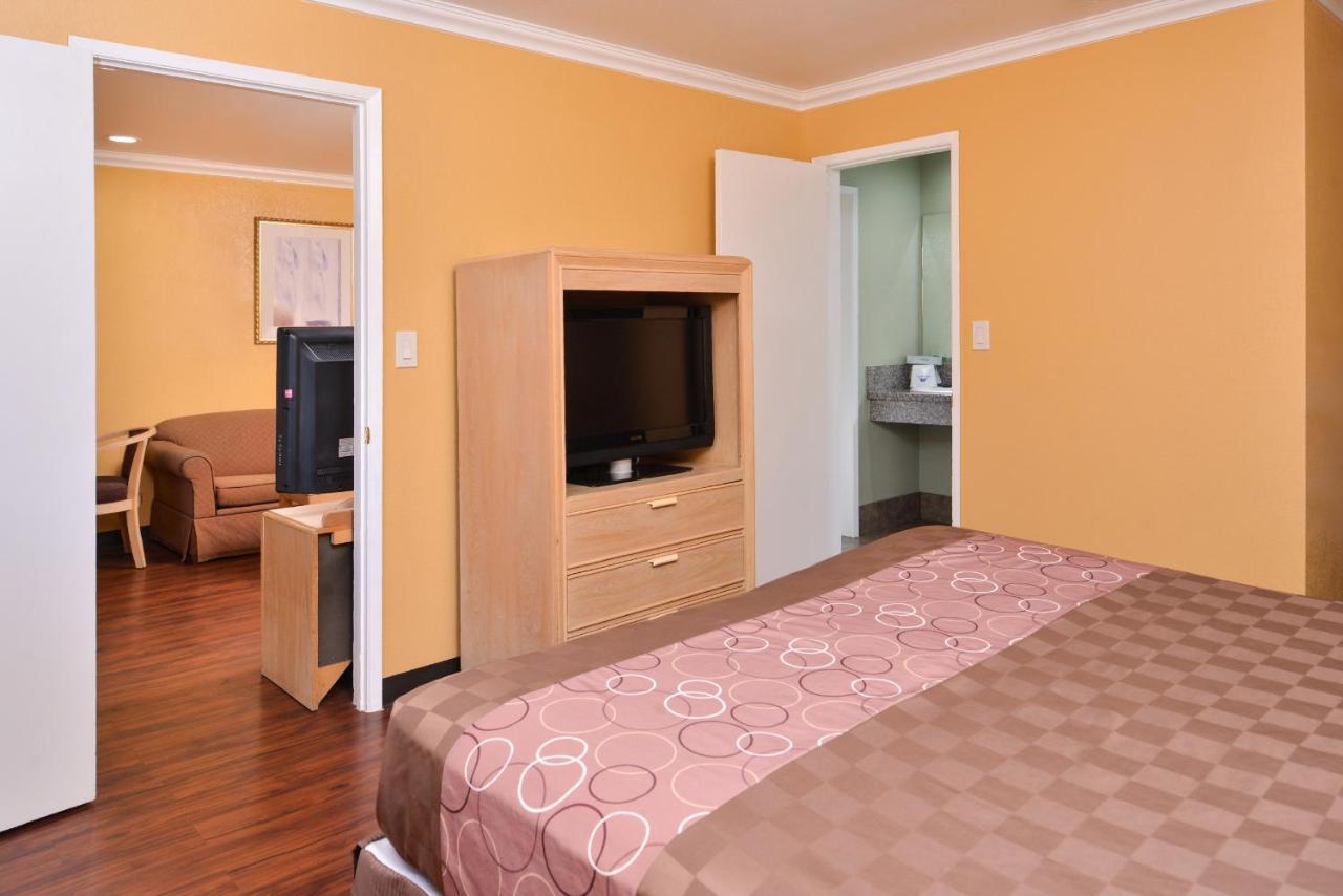 Americas Best Value Inn And Suites Clearlake Buitenkant foto