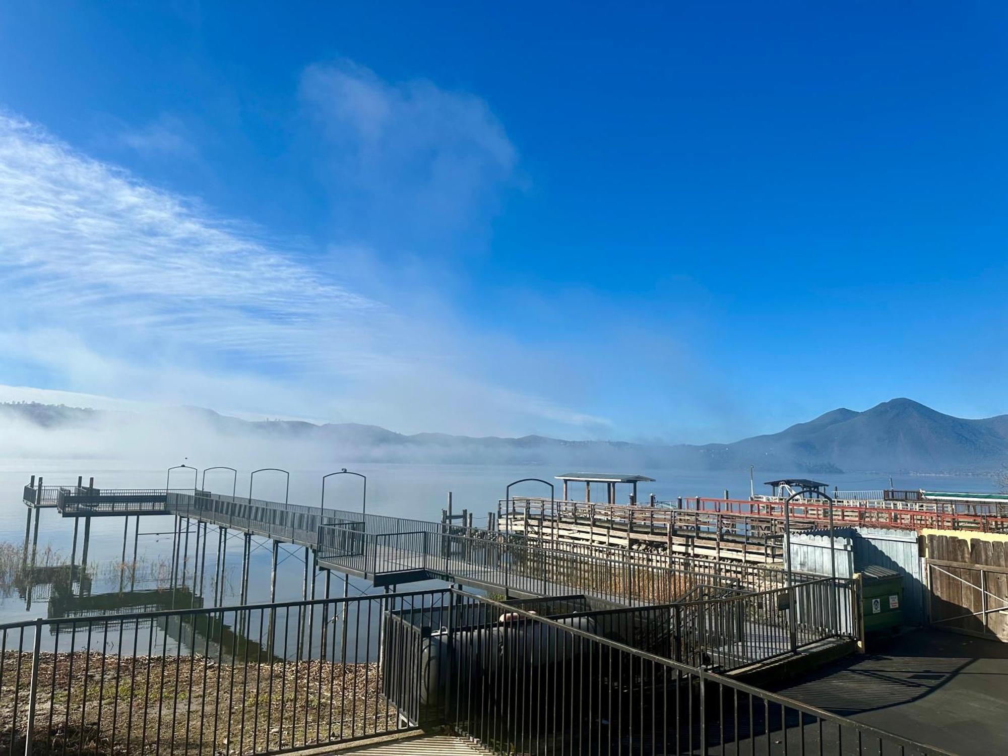 Americas Best Value Inn And Suites Clearlake Buitenkant foto